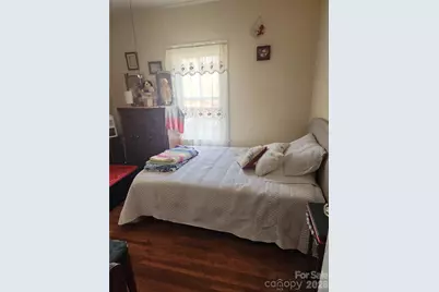 110 E Price Street, Hendersonville, NC 28739 - Photo 21