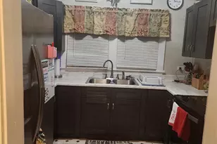 110 E Price St, Hendersonville, NC 28739 - Photo 9