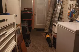 110 E Price St, Hendersonville, NC 28739 - Photo 13