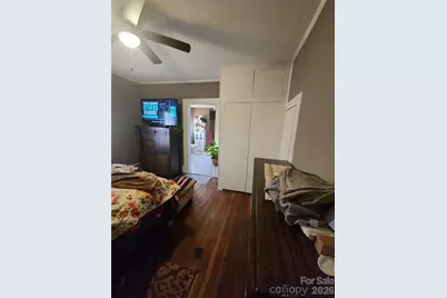 110 E Price Street, Hendersonville, NC 28739 - Photo 33