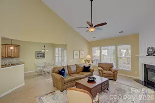 10219 Threatt Woods Dr, Charlotte, NC 28277 - Photo 7