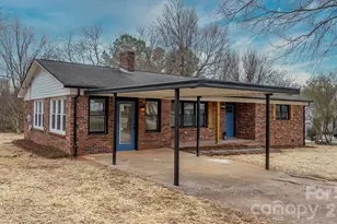 116 Lodge Hall Ct, Stony Point, NC 28678 - Photo 5