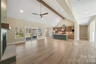 2592 Moon Crk Ln, Clover, SC 29710 - Photo 3