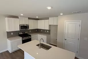 245 W 18th St, Kannapolis, NC 28081 - Photo 3