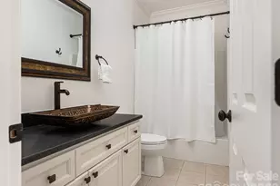 3434 12 Oaks Pl, Charlotte, NC 28270 - Photo 15