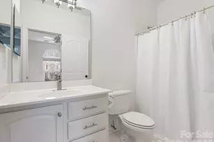 3434 12 Oaks Pl, Charlotte, NC 28270 - Photo 23