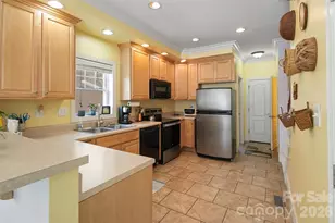 135 Stratford Ln, Boone, NC 28607 - Photo 9