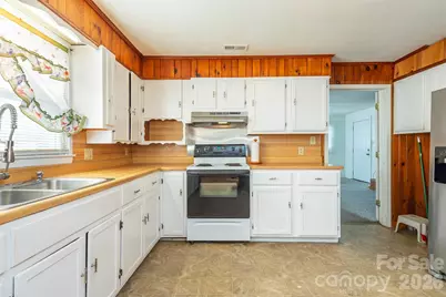 106 Scotland Street, Black Mountain, NC 28711 - Photo 15