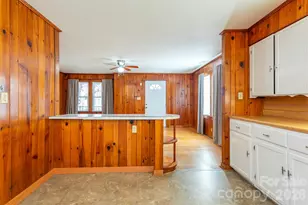 106 Scotland St, Black Mountain, NC 28711 - Photo 19