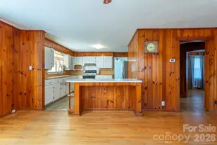 106 Scotland St, Black Mountain, NC 28711 - Photo 11