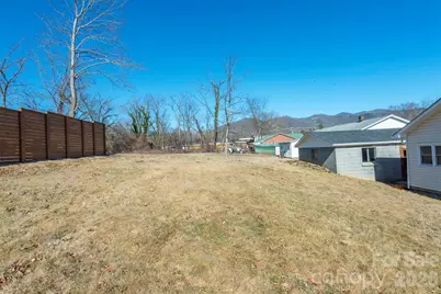 106 Scotland Street, Black Mountain, NC 28711 - Photo 33