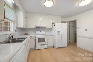 3039 Longwood Dr, Shelby, NC 28152 - Photo 9