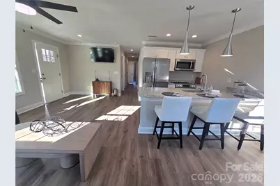 812 5th Avenue SW, Hickory, NC 28602 - Photo 5