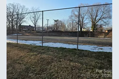 812 5th Avenue SW, Hickory, NC 28602 - Photo 19