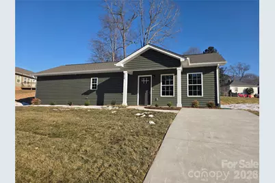 812 5th Avenue SW, Hickory, NC 28602 - Photo 1