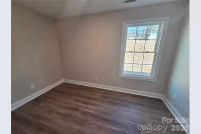 812 5th Avenue SW, Hickory, NC 28602 - Photo 15