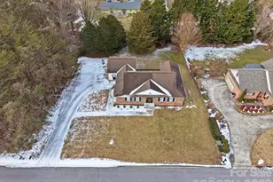 915 Barrington Dr NE, Lenoir, NC 28645 - Photo 45