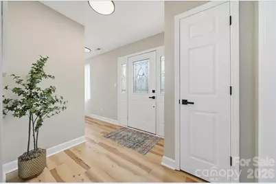 915 Barrington Drive NE, Lenoir, NC 28645 - Photo 9