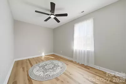 915 Barrington Drive NE, Lenoir, NC 28645 - Photo 27