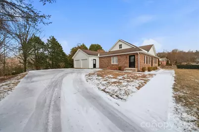 915 Barrington Drive NE, Lenoir, NC 28645 - Photo 43