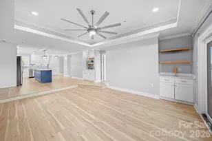 9817 Emerald Point Dr, Charlotte, NC 28278 - Photo 15