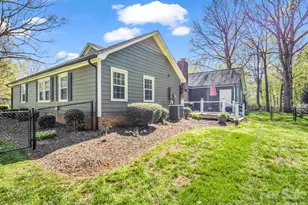 2340 Wynbourne Rd, Gastonia, NC 28056 - Photo 9