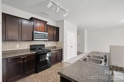 14227 Drake Watch Lane, Charlotte, NC 28262 - Photo 9