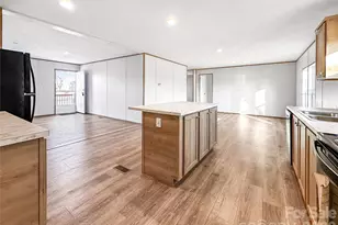 3925 Taylorsville Hwy, Statesville, NC 28625 - Photo 15