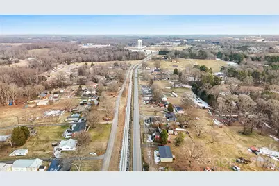 3925 Taylorsville Highway, Statesville, NC 28625 - Photo 35