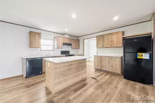 3925 Taylorsville Hwy, Statesville, NC 28625 - Photo 11