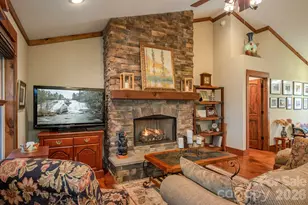 1600 Black Oak Dr, Sapphire, NC 28774 - Photo 9