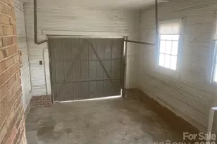 110 N Academy St, Mooresboro, NC 28114 - Photo 27