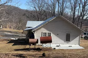 10 Carolina Ln, Burnsville, NC 28714 - Photo 3