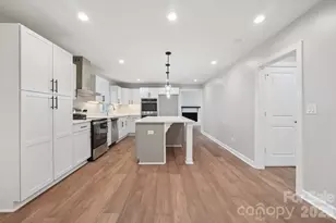 1216 Old Farm Rd, Charlotte, NC 28226 - Photo 11