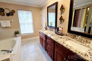 10001 White Cascade Dr, Charlotte, NC 28269 - Photo 27