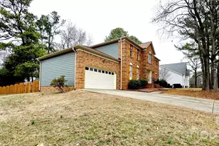 10001 White Cascade Dr, Charlotte, NC 28269 - Photo 3