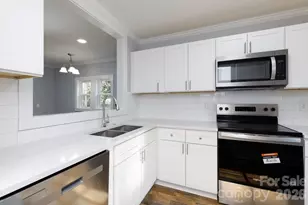 22 Center St, York, SC 29745 - Photo 11