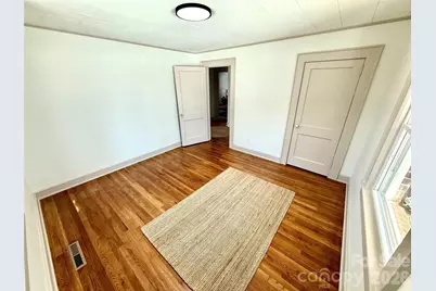 531 21st Avenue NE, Hickory, NC 28601 - Photo 13