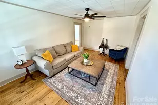 531 21st Ave NE, Hickory, NC 28601 - Photo 9