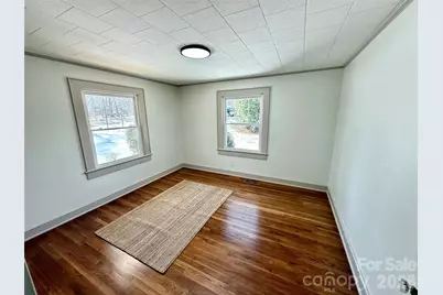 531 21st Avenue NE, Hickory, NC 28601 - Photo 7