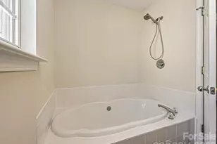 1336 Bells Knox Rd, Charlotte, NC 28214 - Photo 15