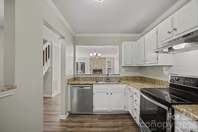 8221 Circle Tree Lane, Charlotte, NC 28277 - Photo 7