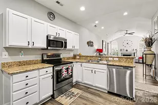 8057 Sultana Cir, Charlotte, NC 28227 - Photo 13