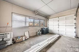 302 Ramsey St, Morganton, NC 28655 - Photo 19