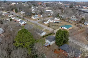 302 Ramsey St, Morganton, NC 28655 - Photo 27