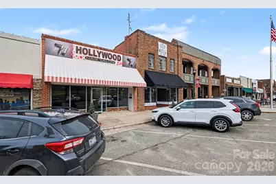 136 W Virginia Avenue, Bessemer City, NC 28016 - Photo 5