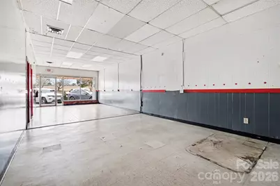 136 W Virginia Avenue, Bessemer City, NC 28016 - Photo 15