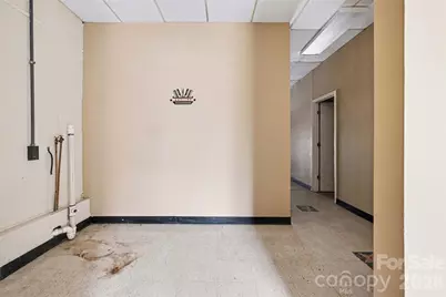 136 W Virginia Avenue, Bessemer City, NC 28016 - Photo 29