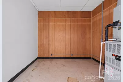 136 W Virginia Avenue, Bessemer City, NC 28016 - Photo 33