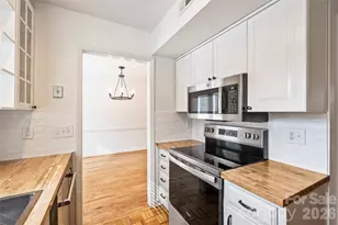 2330 Roswell Ave, Charlotte, NC 28207 - Photo 11